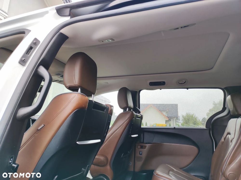 Chrysler Pacifica - 14