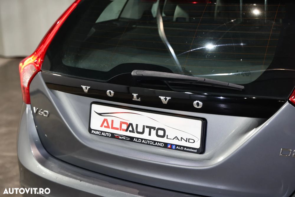 Volvo V60 D2 DRIVe Kinetic - 19