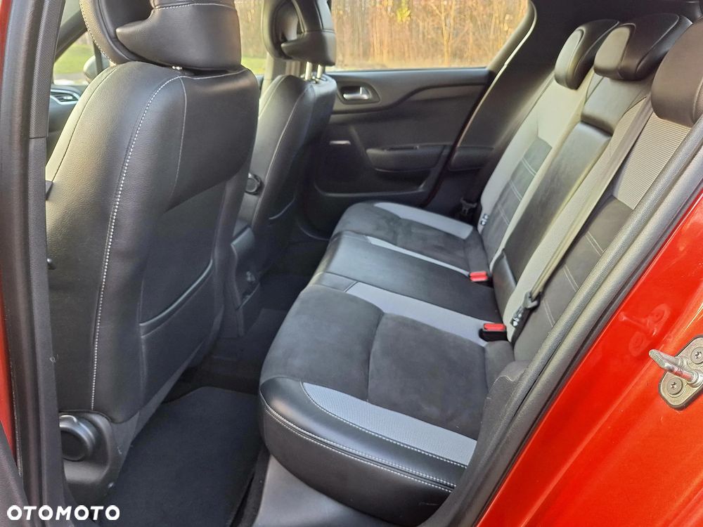 Citroën DS4 1.6 e-HDi SoChic MCP - 9