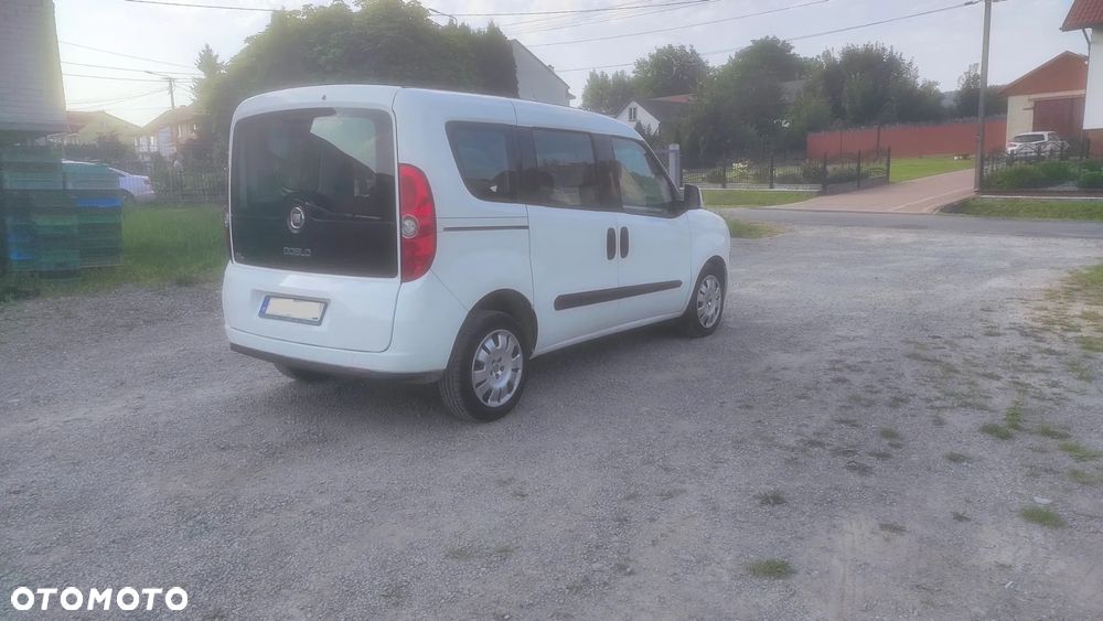 Fiat DOBLO multyat POLSKI SALON 1 WŁASCICIEL 5 OSÓB BEZWYPADKOWY - 7
