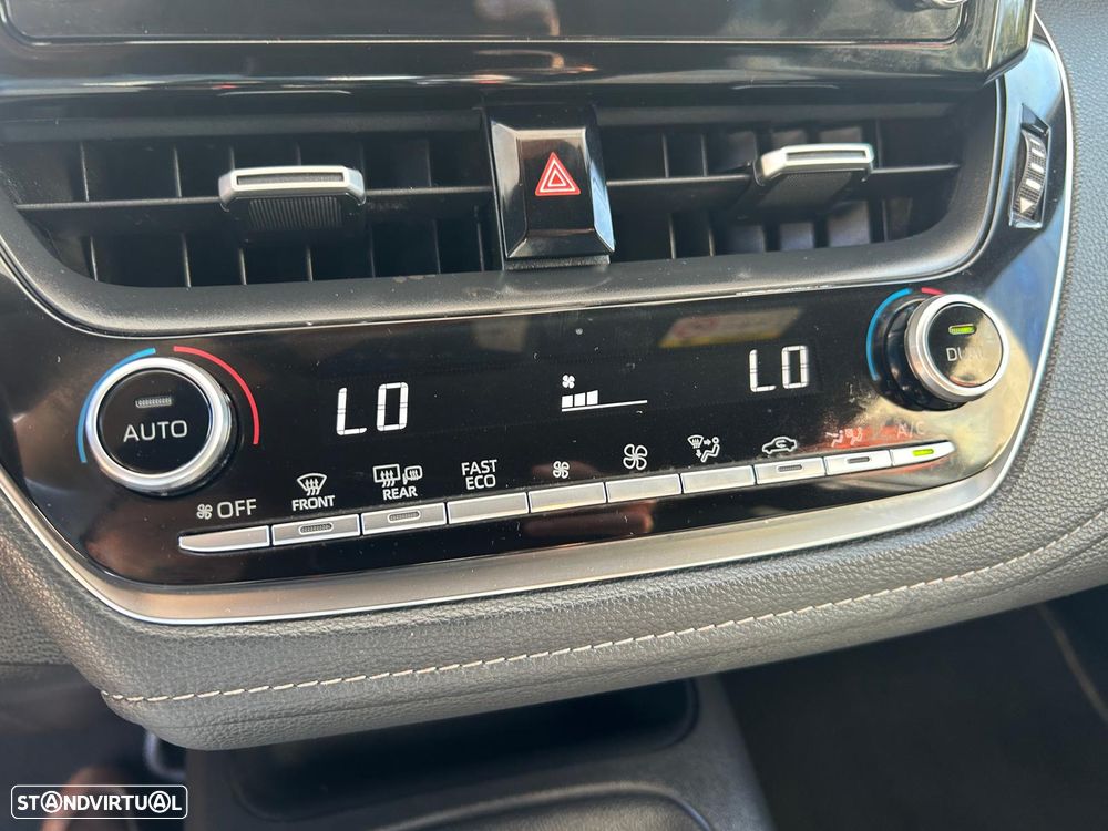 Toyota Corolla Touring Sports 1.8 Hybrid Comfort+P.Sport - 17