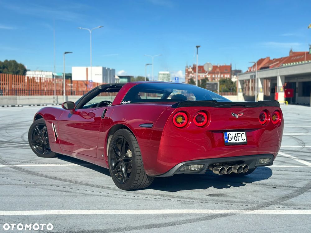 Chevrolet Corvette - 7