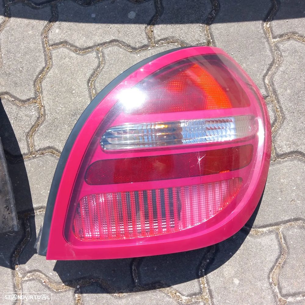 Mala e choques trás nissan almera n16 ( nao tenho os farolins ) - 3