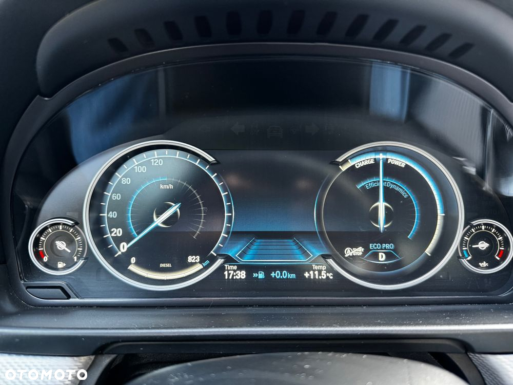 BMW Seria 5 520d xDrive - 20