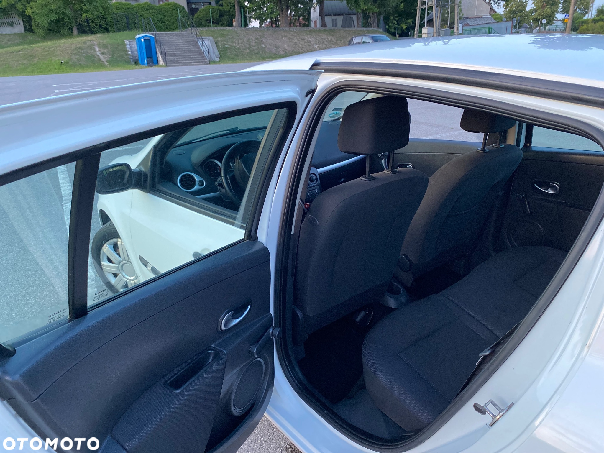 Renault Clio - 10