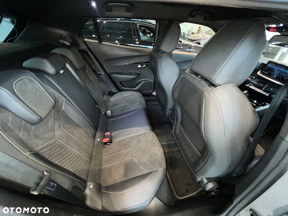 Peugeot 2008 PureTech mHEV GT Exclusive e-DCS6 - 12