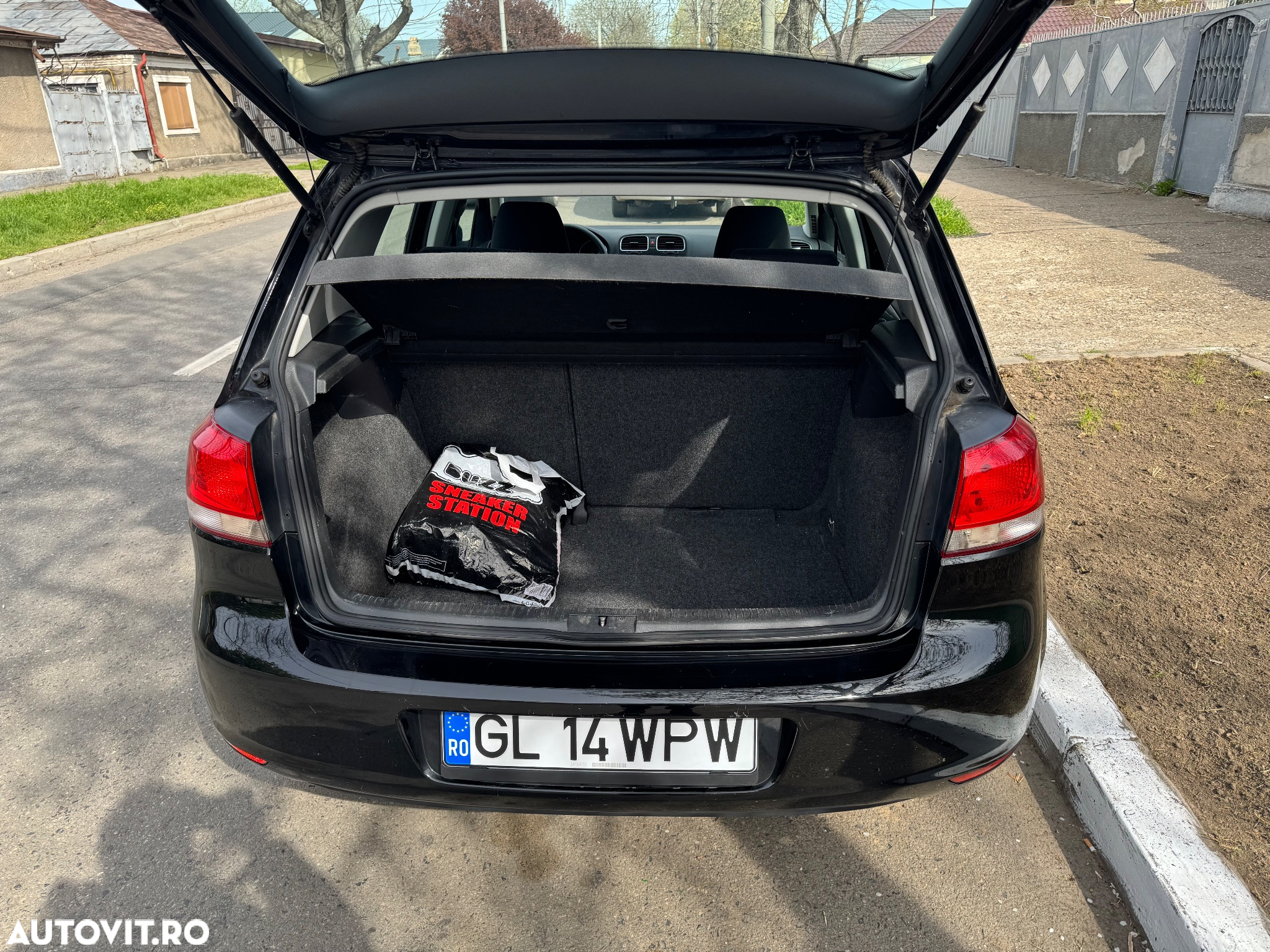 Volkswagen Golf 1.6 Comfortline - 6