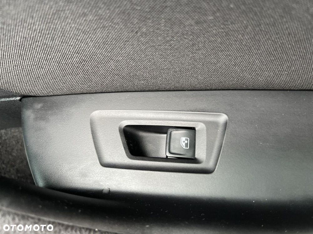Volkswagen Passat - 21
