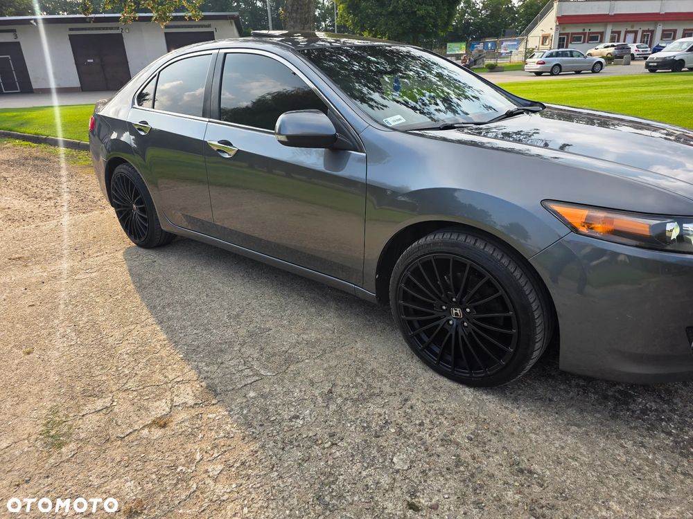 Honda Accord 2.0 Executive Nav - 2