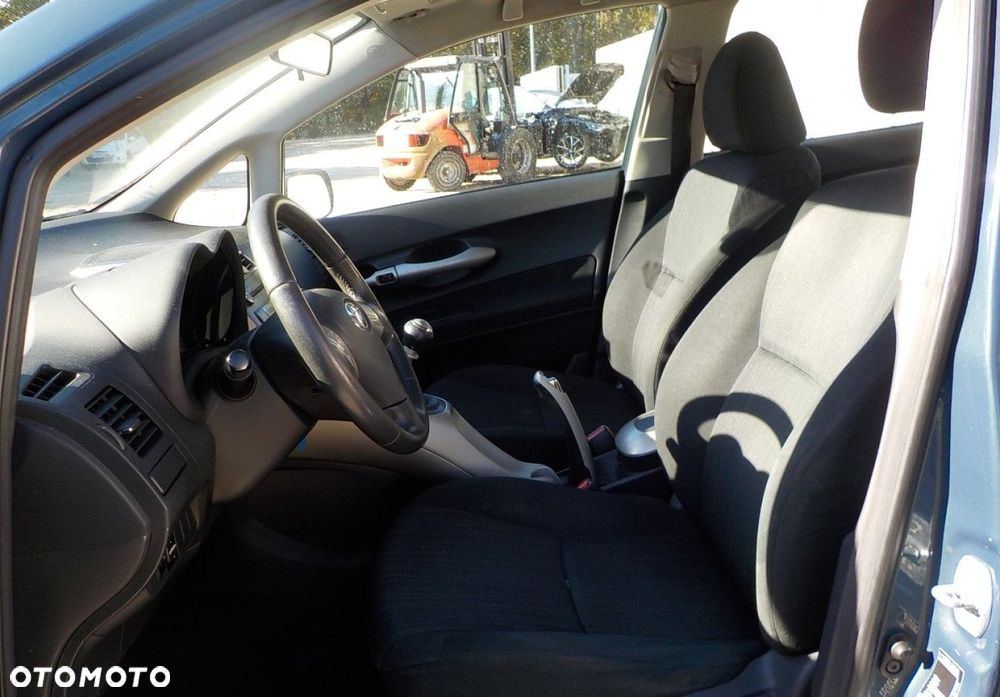 Toyota Auris - 17