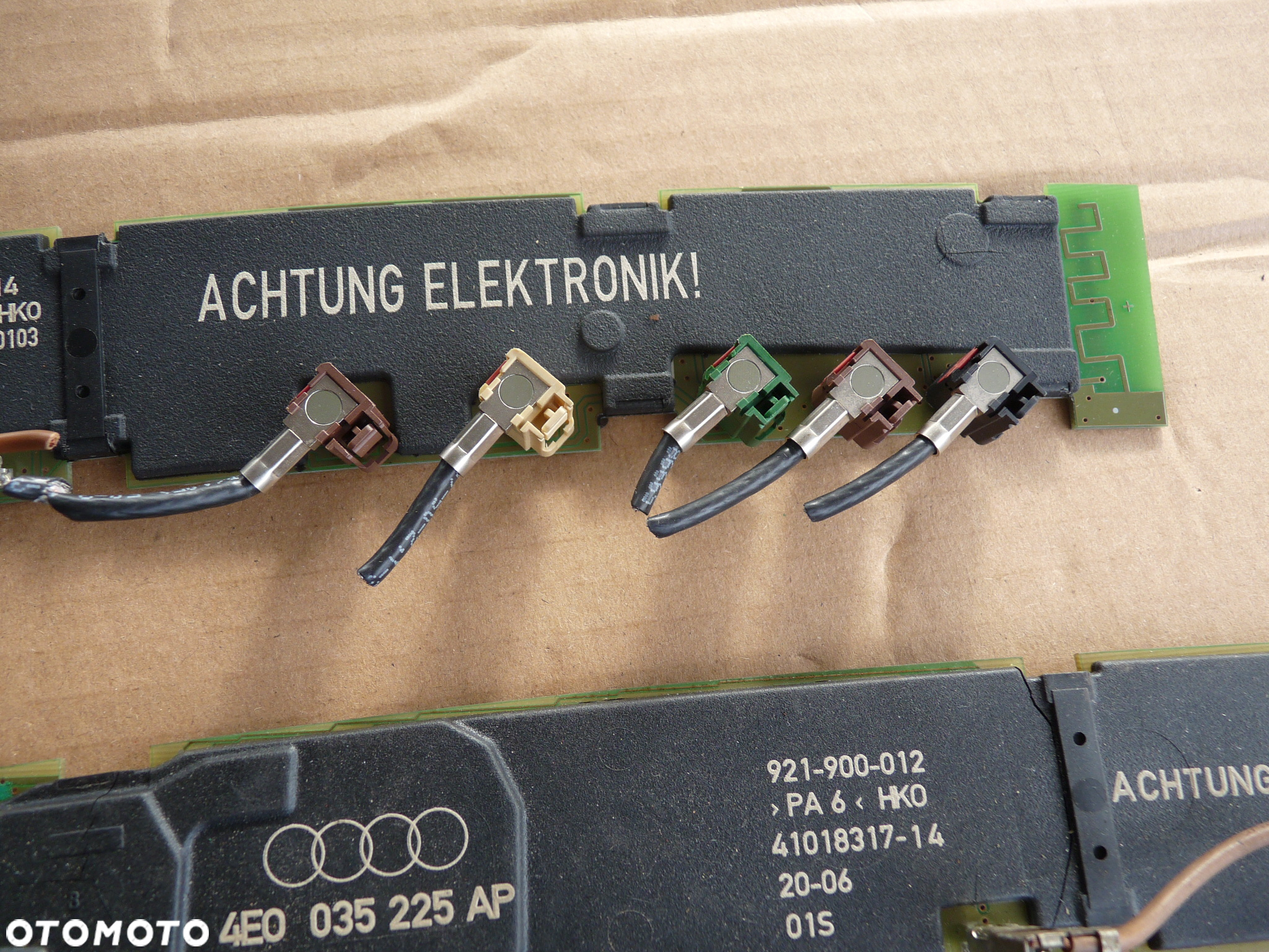 AUDI A8 D3 LIFT WZMACNIACZ ANTENY 4E0035225AA 4E0035225AF 4E0035225S 4E0035225AK 4E0035225AP - 10