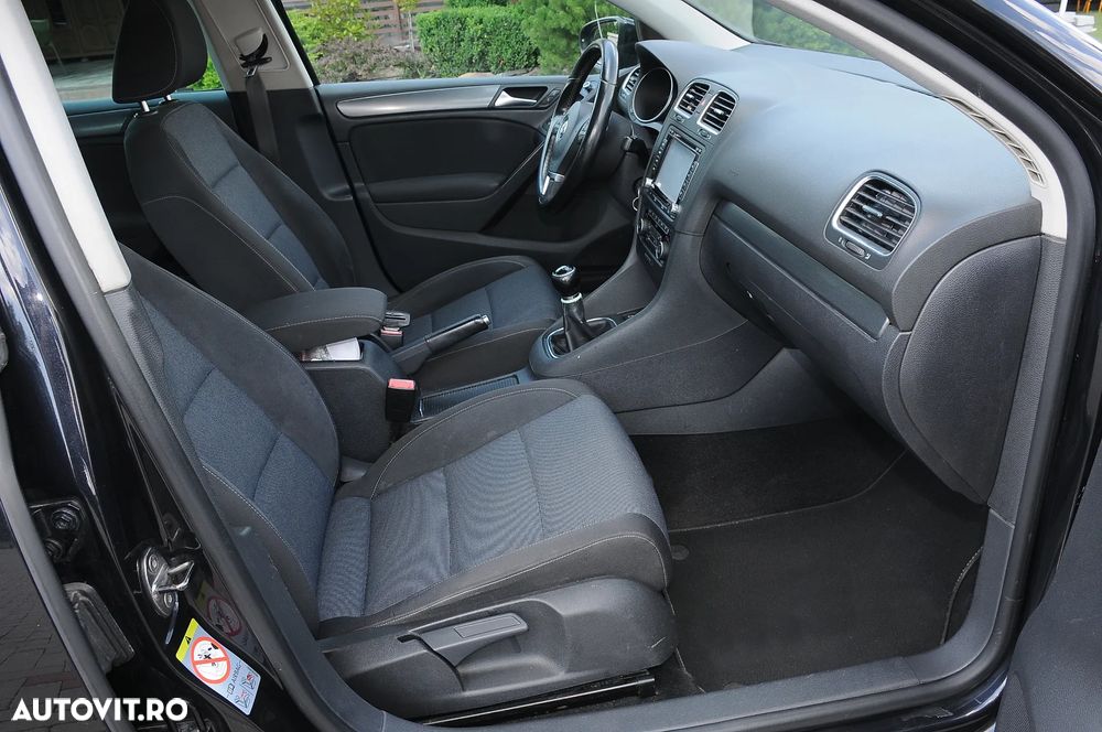 Volkswagen Golf 1.6 TDI DPF Comfortline - 14