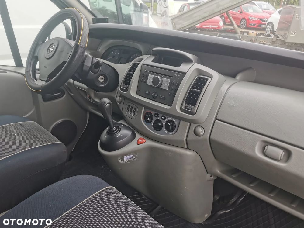 Opel Vivaro - 4