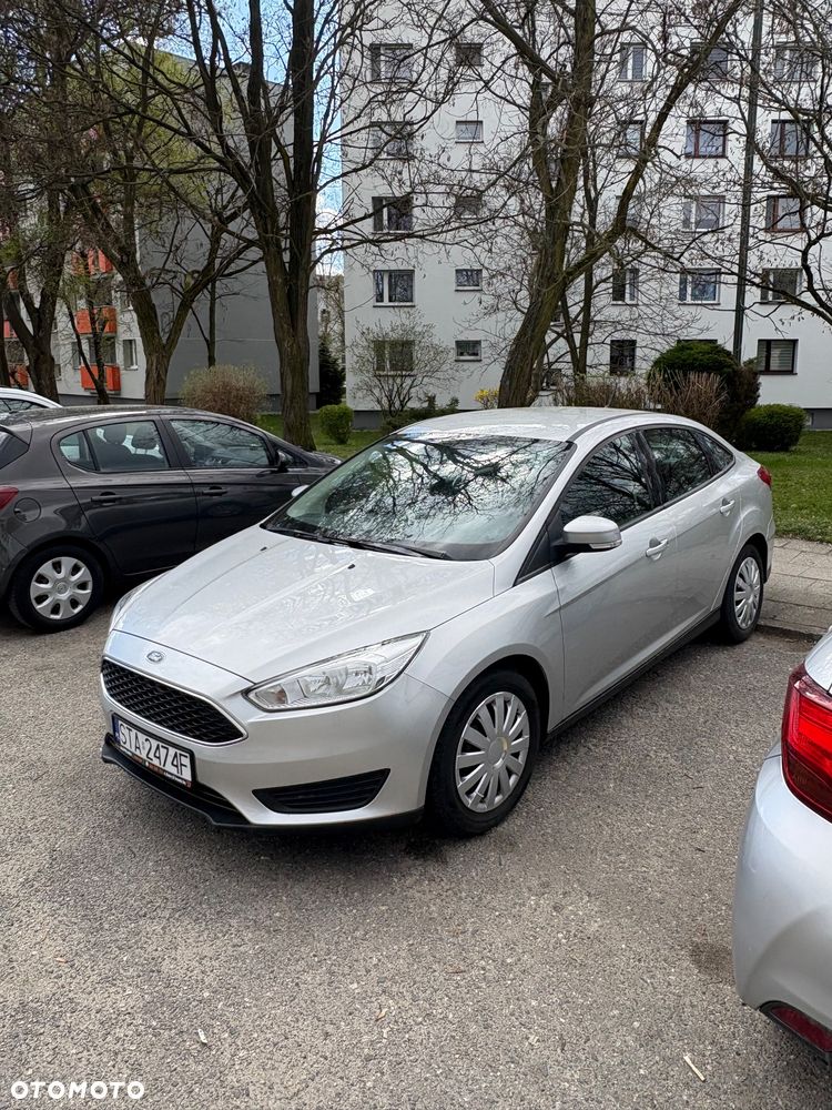 Ford Focus 1.6 SYNC Edition - 4