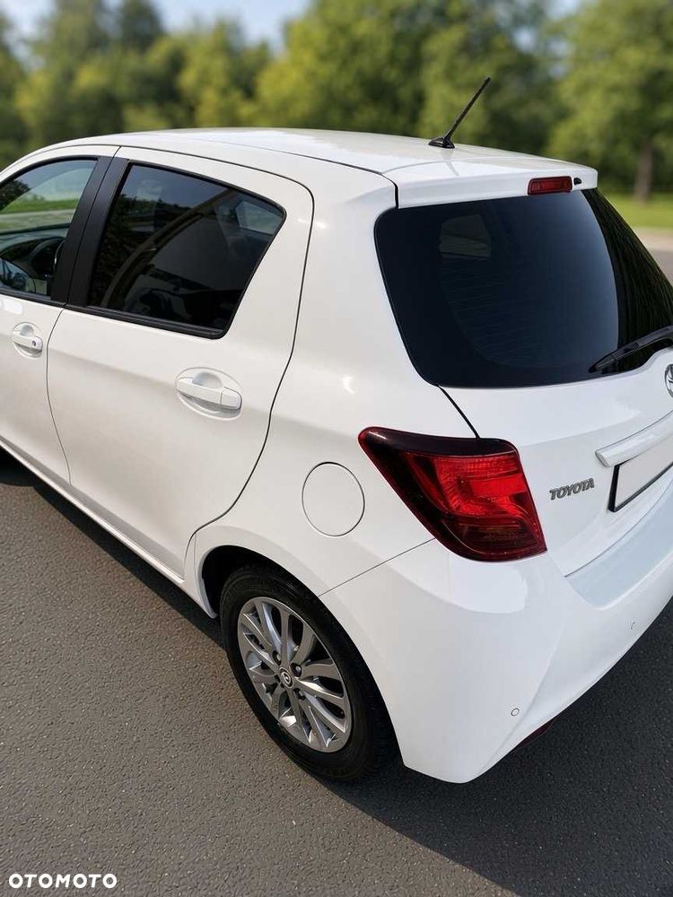 Toyota Yaris 2016 photo 3