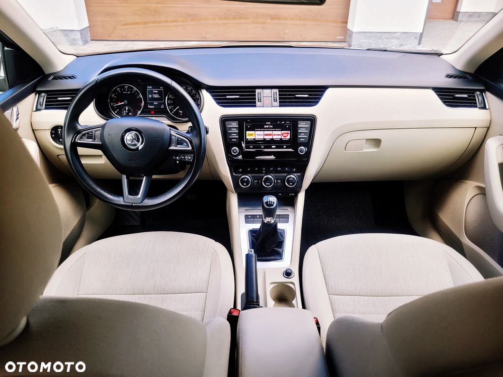 Skoda Octavia 1.4 TSI Ambition - 11