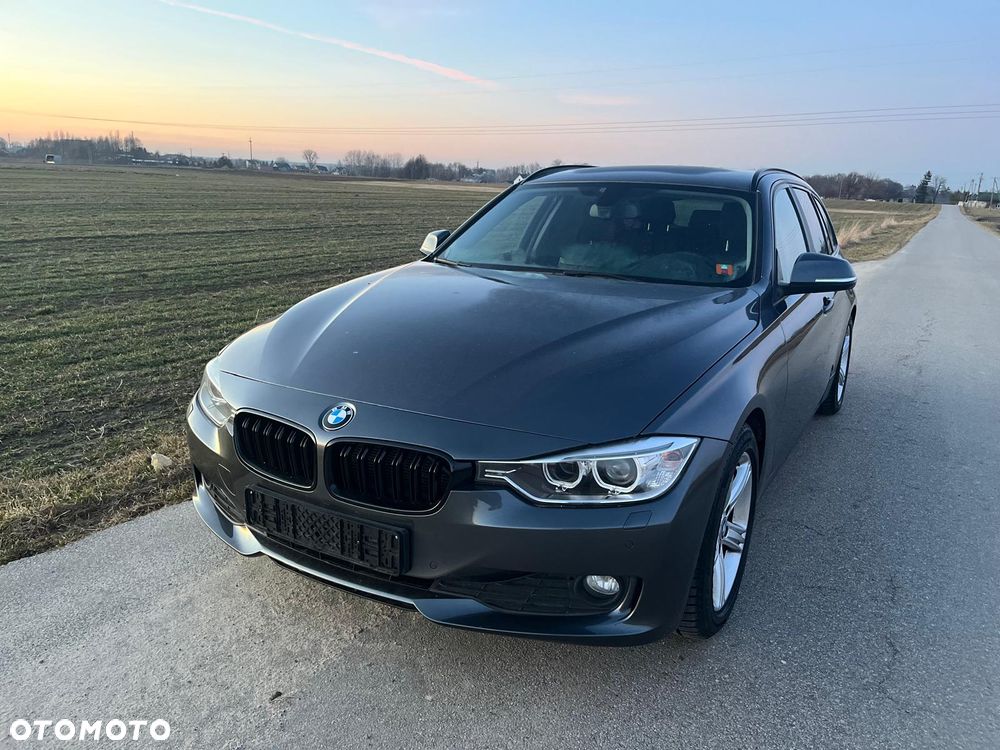 BMW Seria 3 320d Efficient Dynamics - 36