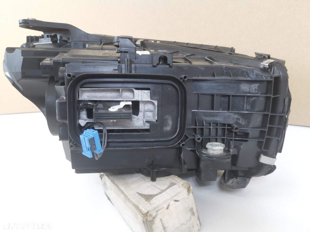 Far Stanga Full Led Digital Light Mercedes-Benz  C-Class W206 2020 202 - 7