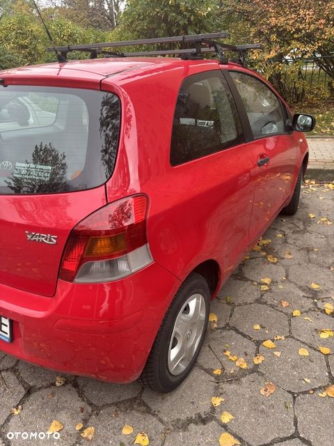 Toyota Yaris - 4
