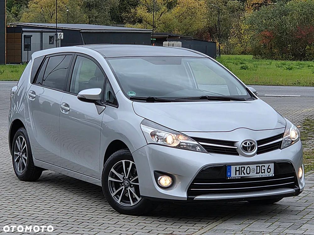Toyota Verso 2014 photo 4