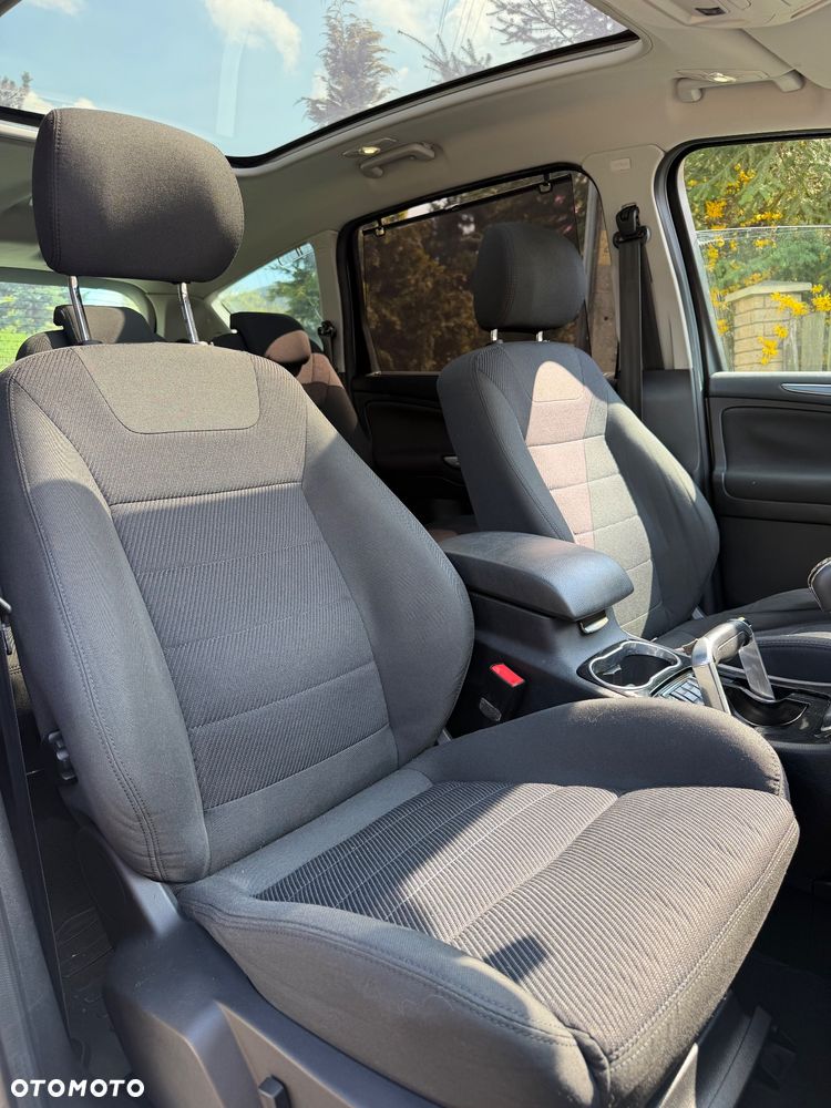 Ford S-Max 2.0 TDCi DPF Titanium X - 28