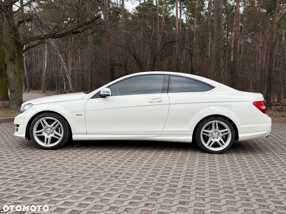 Mercedes-Benz Klasa C 250 CGI BlueEff Sport - 6