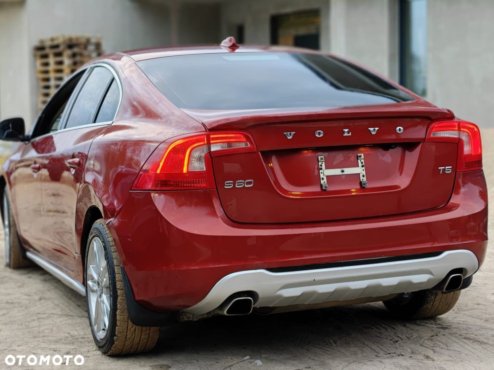 Volvo S60 2.5 T5 - 13