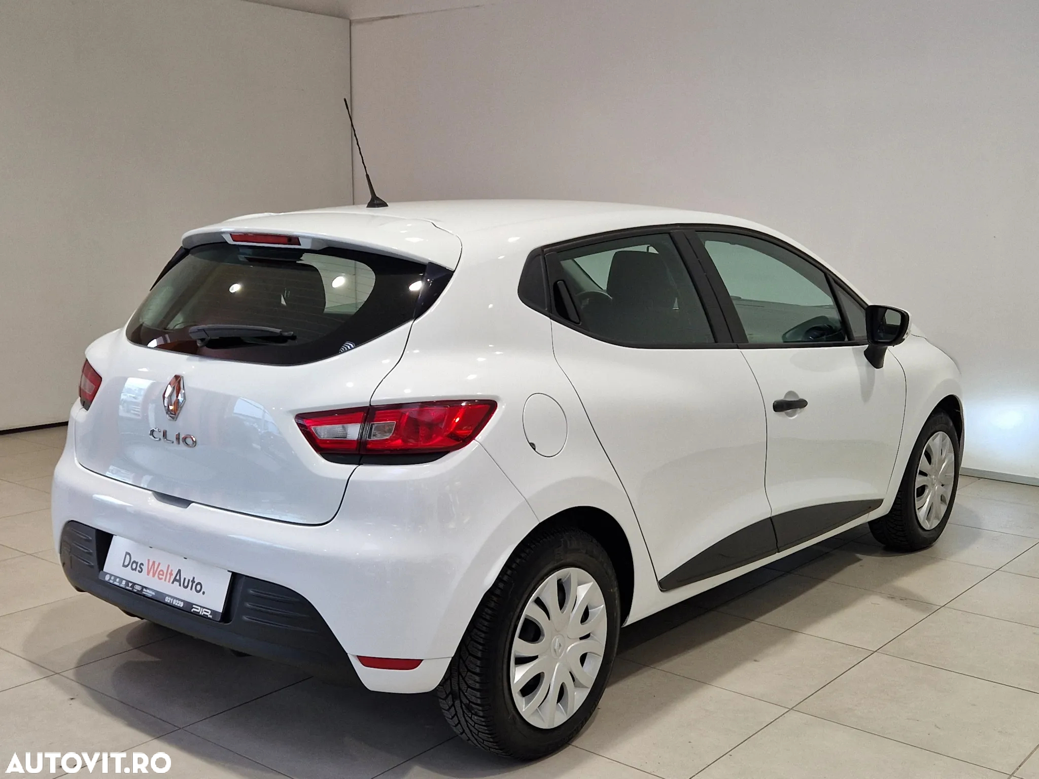 Renault Clio - 7