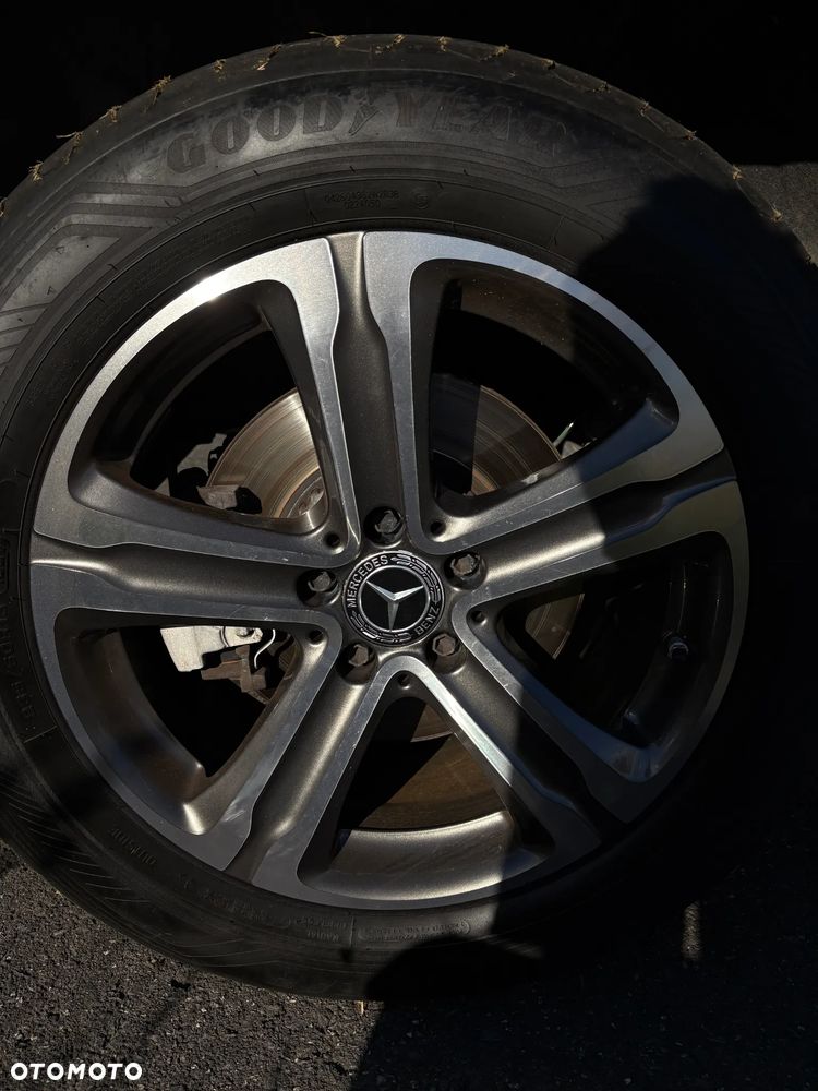 Mercedes-Benz GLC 300 d 4-Matic - 30