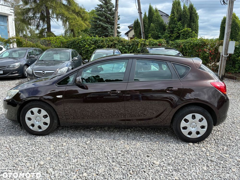 Opel Astra - 4