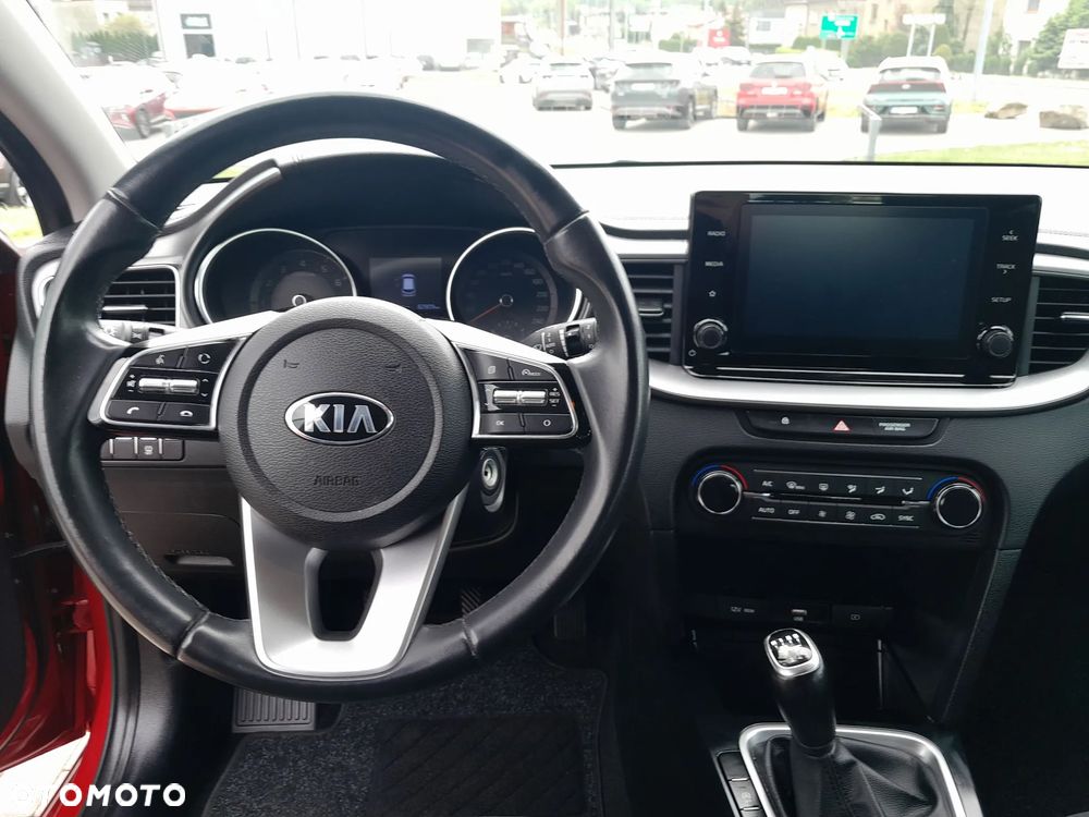 Kia Ceed 1.4 T-GDI L - 13