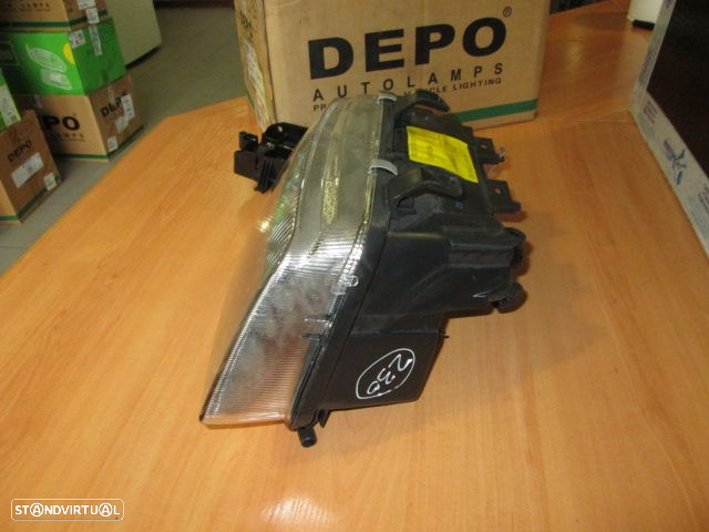 Farol 10102031005 AUDI A4 1995 DRT H7+H7 DEPO - 2
