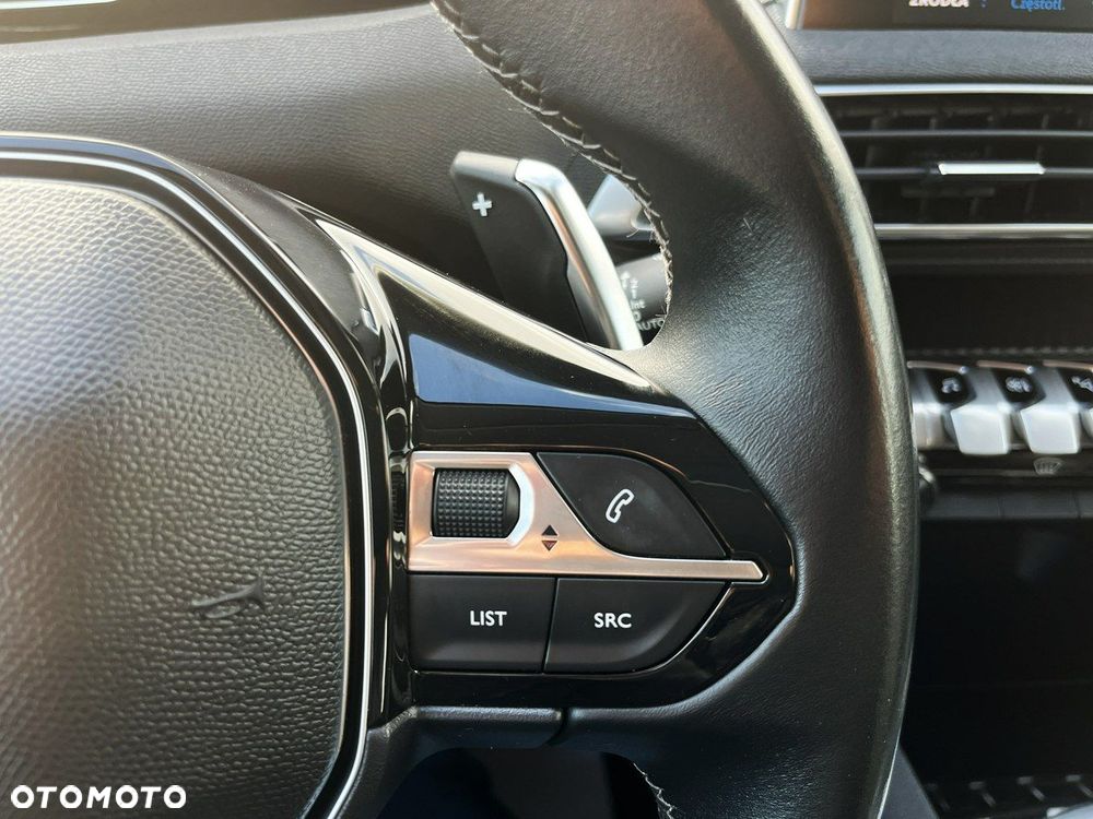 Peugeot 3008 1.2 PureTech Active S&S EAT8 - 15