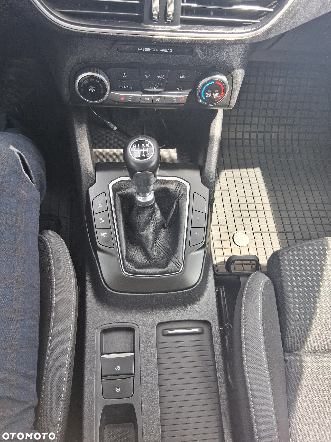 Ford Focus 2.0 EcoBlue Titanium - 3
