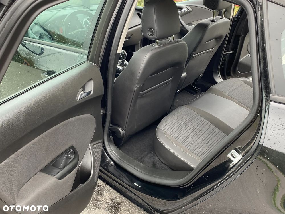 Opel Astra 1.4 T EU6 - 9