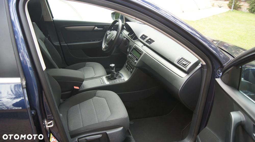 Volkswagen Passat Variant 2.0 TDI BlueMotion Technology Exclusive - 17