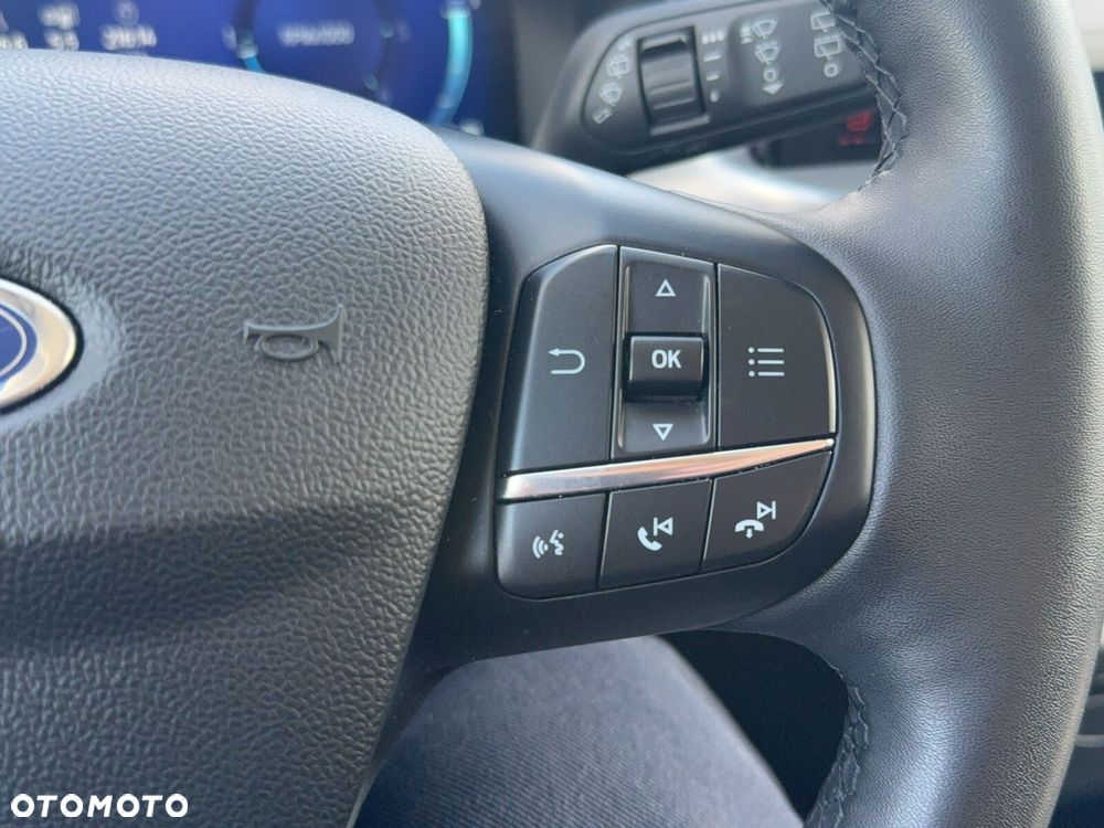 Ford Focus 1.0 EcoBoost Titanium - 26
