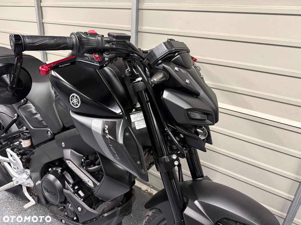 Yamaha MT - 9