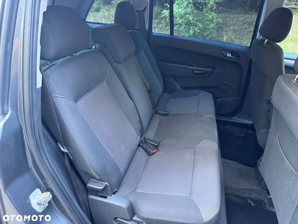Opel Zafira - 13