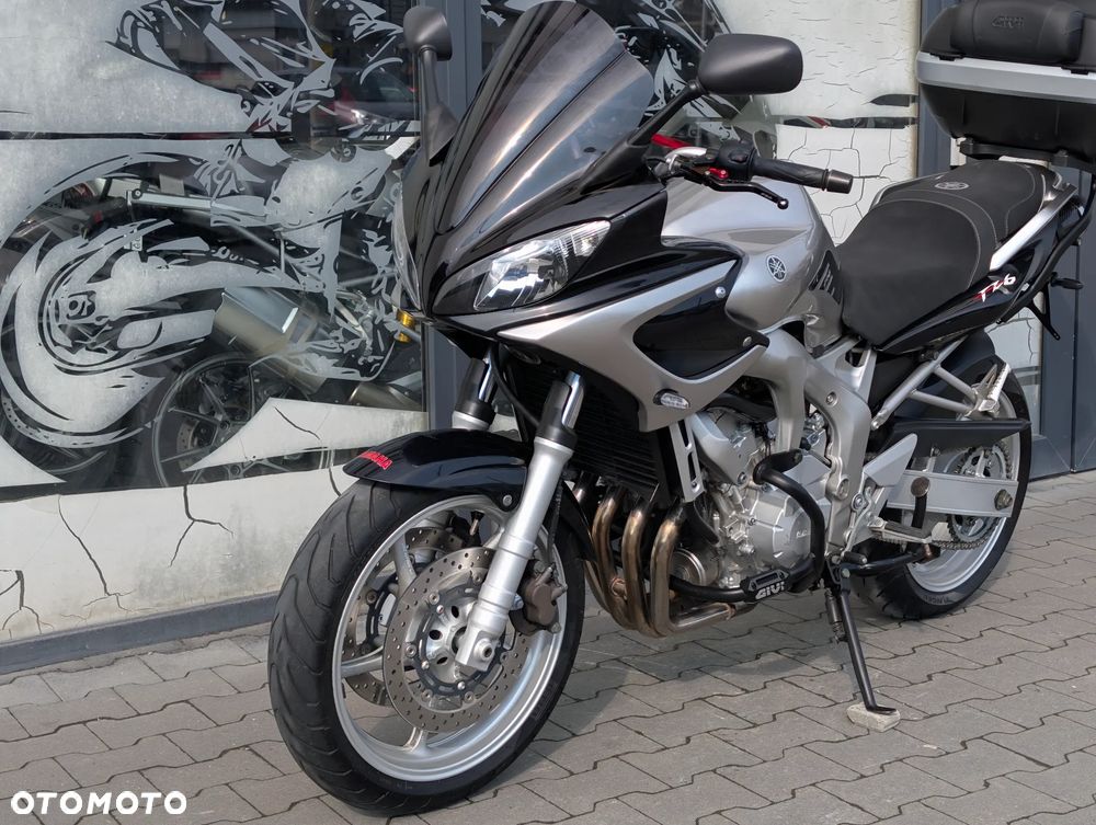 Yamaha FZ6 - 3
