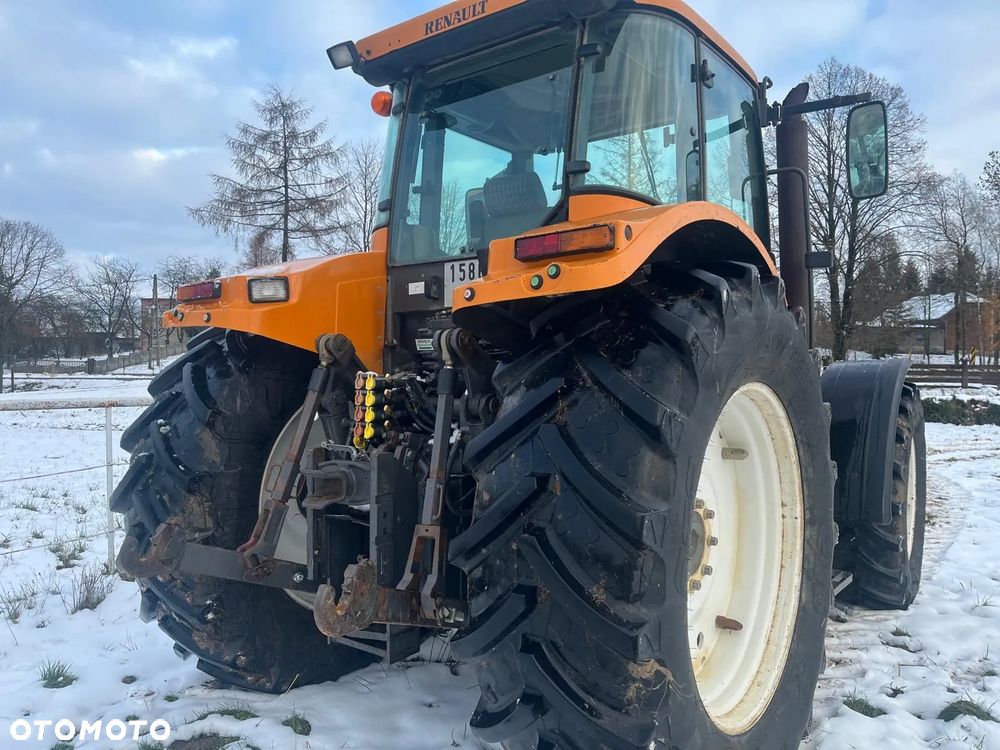 Renault Ares 825 RZ - 3