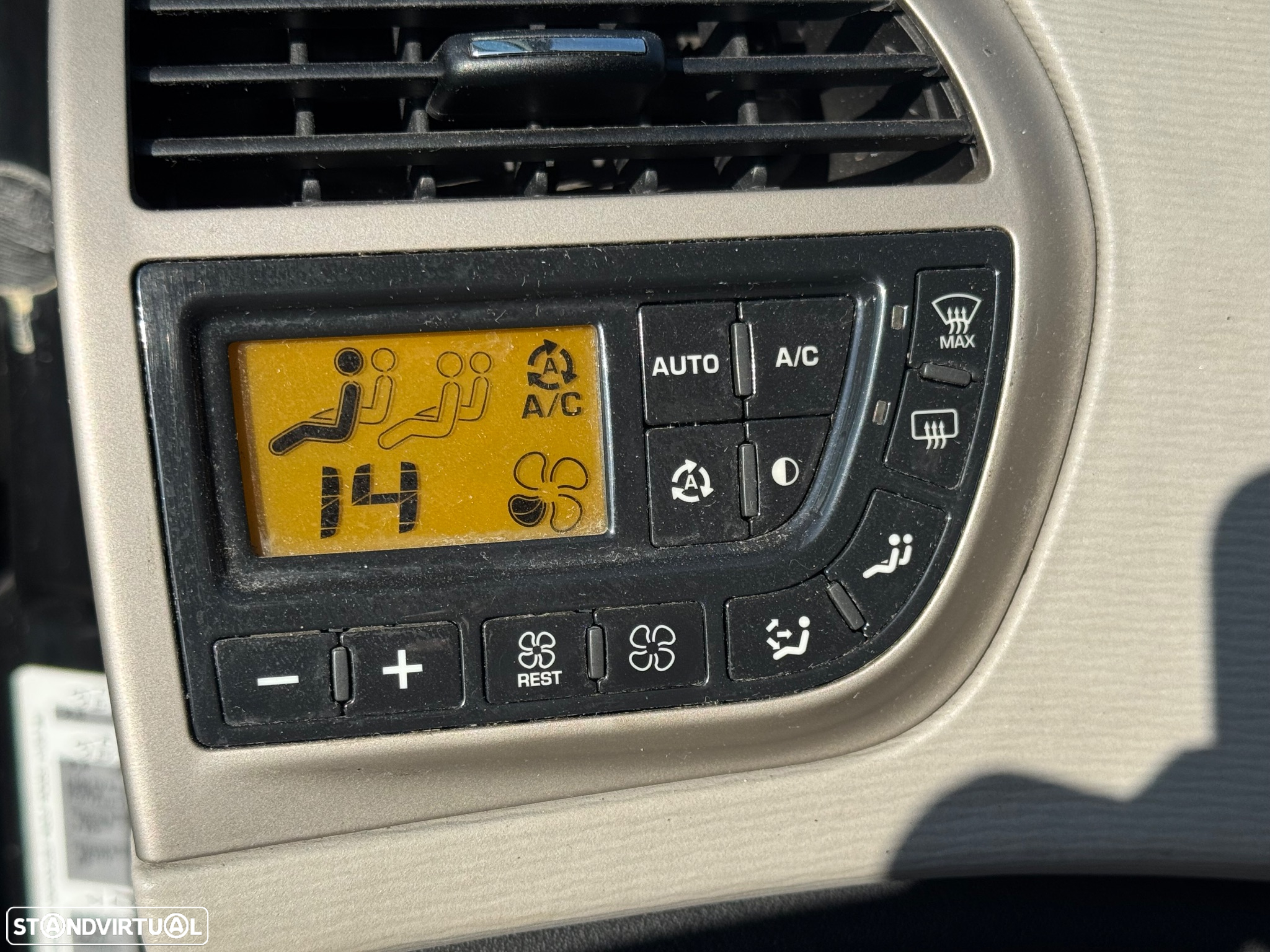 Citroën C4 Grand Picasso 1.6 HDi Exclusive RFM CMP6 - 12