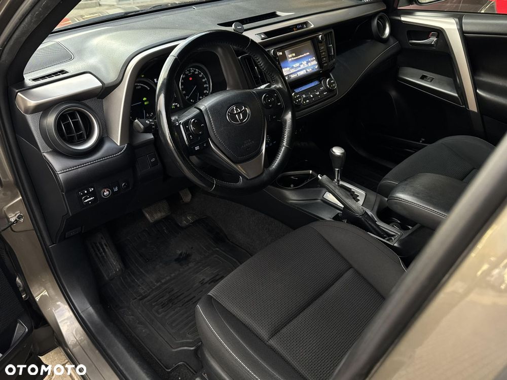 Toyota RAV4 Hybrid Premium 4x4 - 9