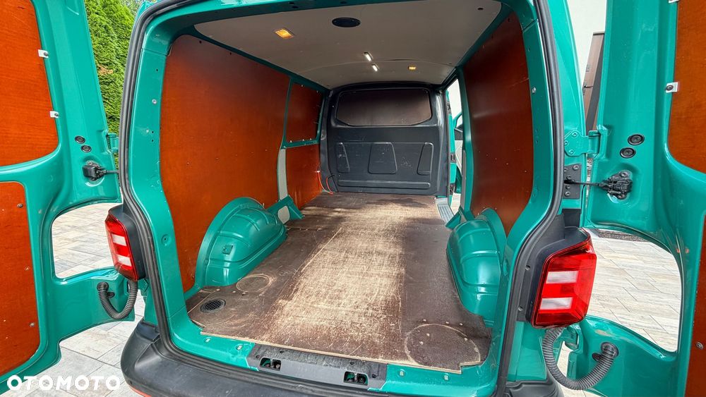 Volkswagen Transporter - 21