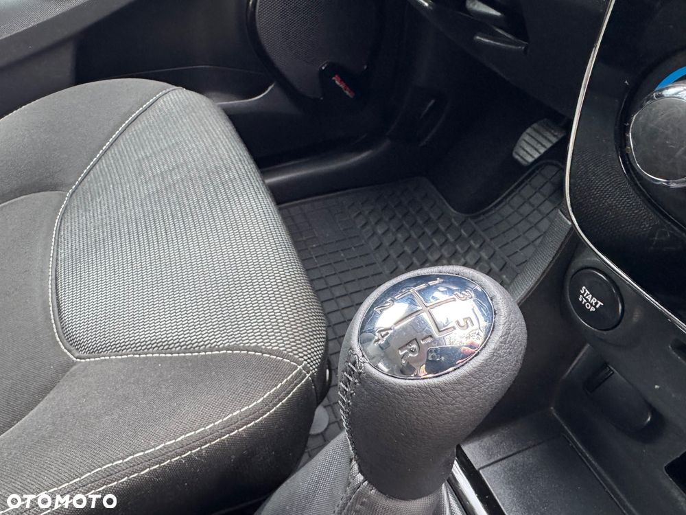 Renault Clio 1.2 16V Confort Dynamique - 28