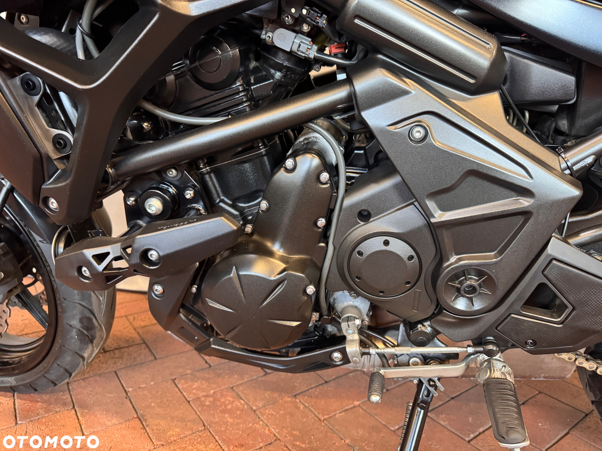 Kawasaki Versys 650 - 14