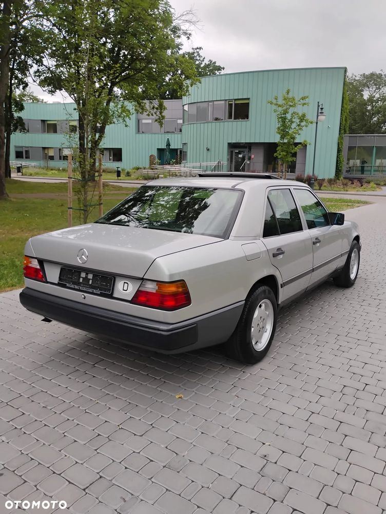 Mercedes-Benz W124 (1984-1993) - 7