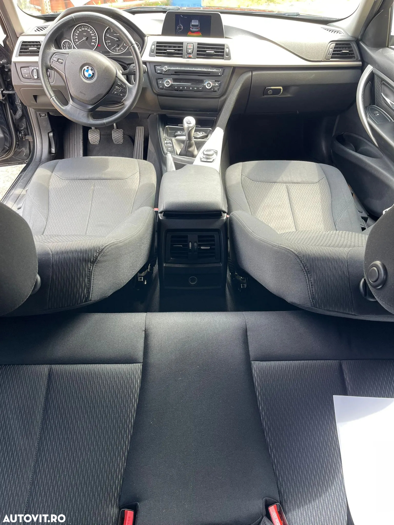 BMW Seria 3 318d - 6