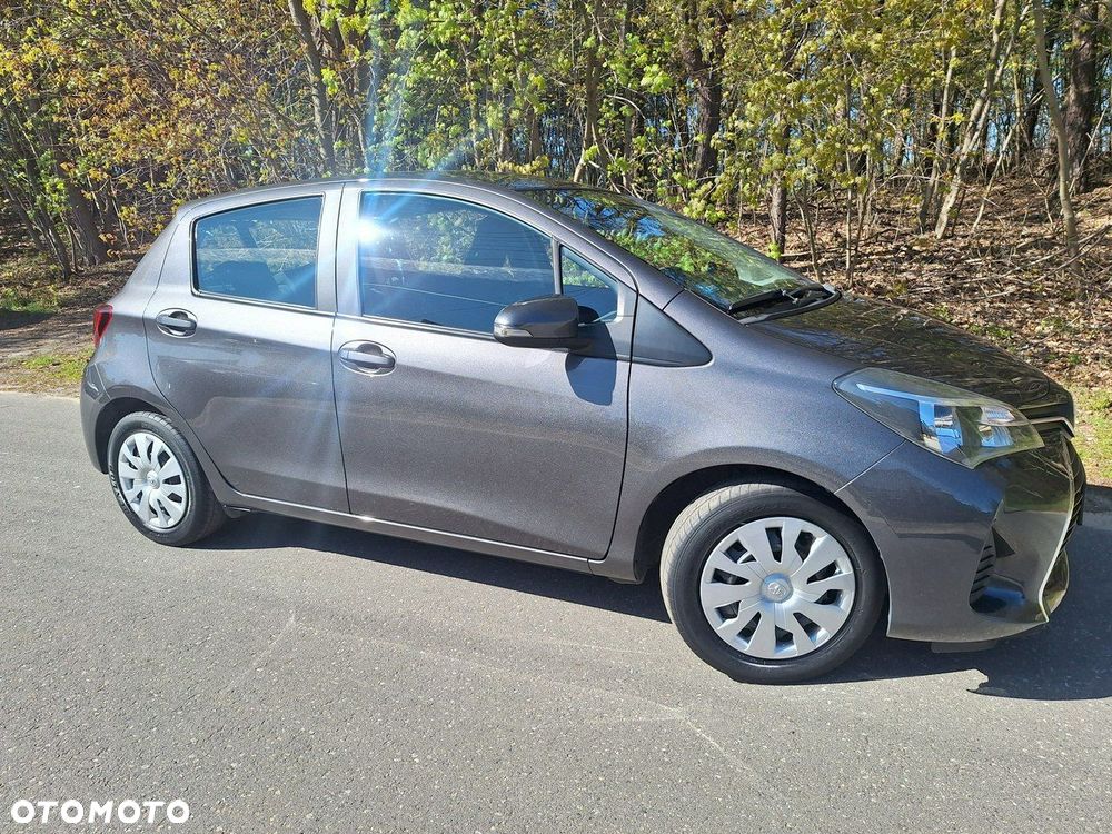 Toyota Yaris - 25