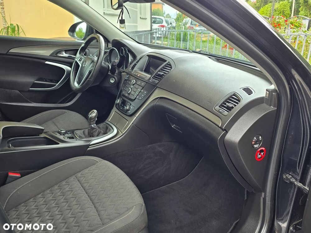 Opel Insignia 1.4 T Cosmo S&S - 25